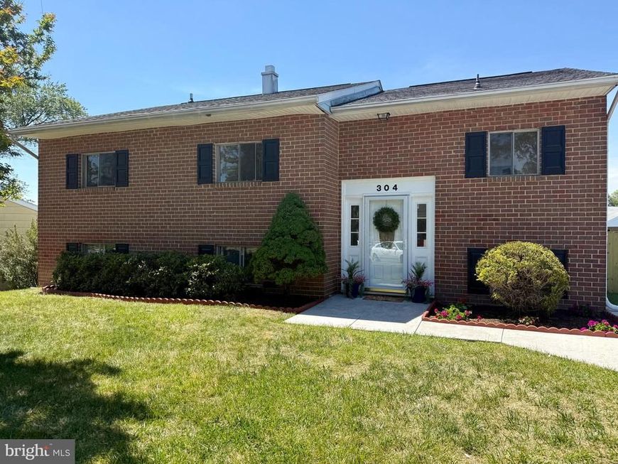304 Lionsheart Glen, Glen Burnie, MD 21061 Main Photo