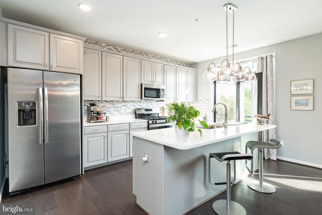 1414 Ribbon Limestone Terrace Se, Leesburg, VA 20175 Main Photo