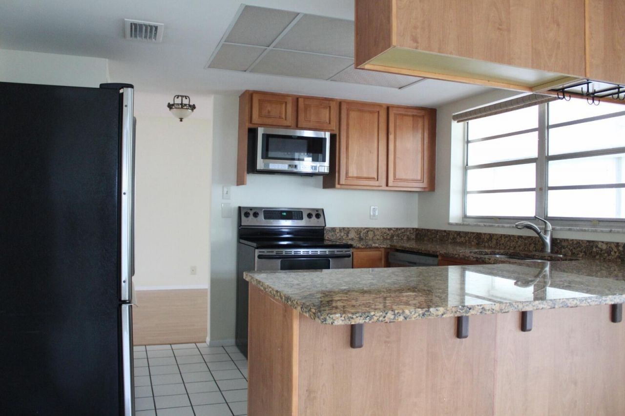 201 NE Midfield Lane, Port Saint Lucie, FL 34983 Photo