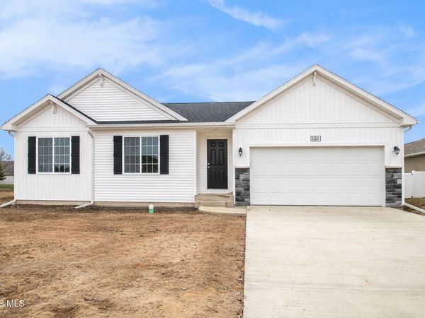 1123 Clairmont Avenue , Napoleon, OH 43545