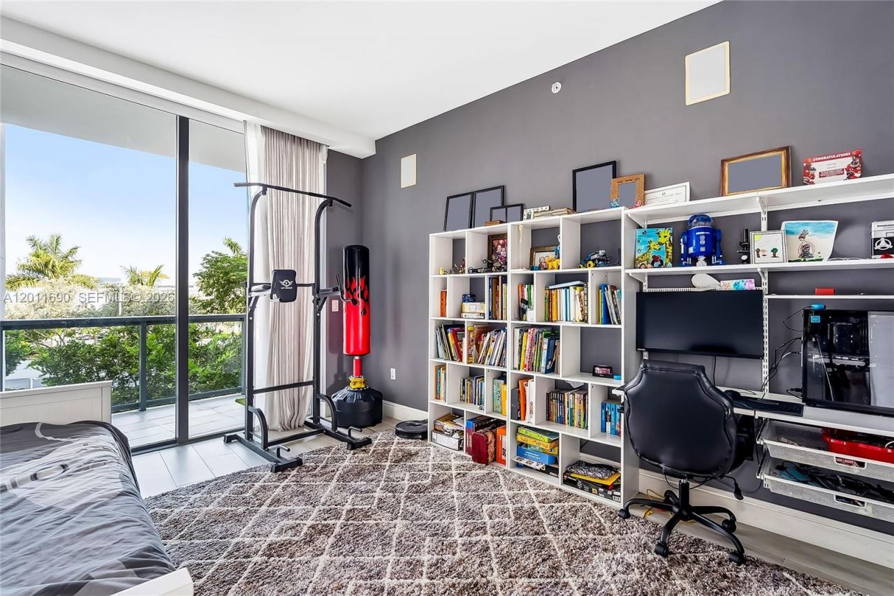 3300 NE 188th St , Unit 216, Aventura, FL 33180 Photo