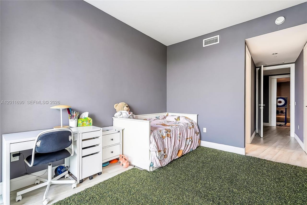 3300 NE 188th St , Unit 216, Aventura, FL 33180 Photo