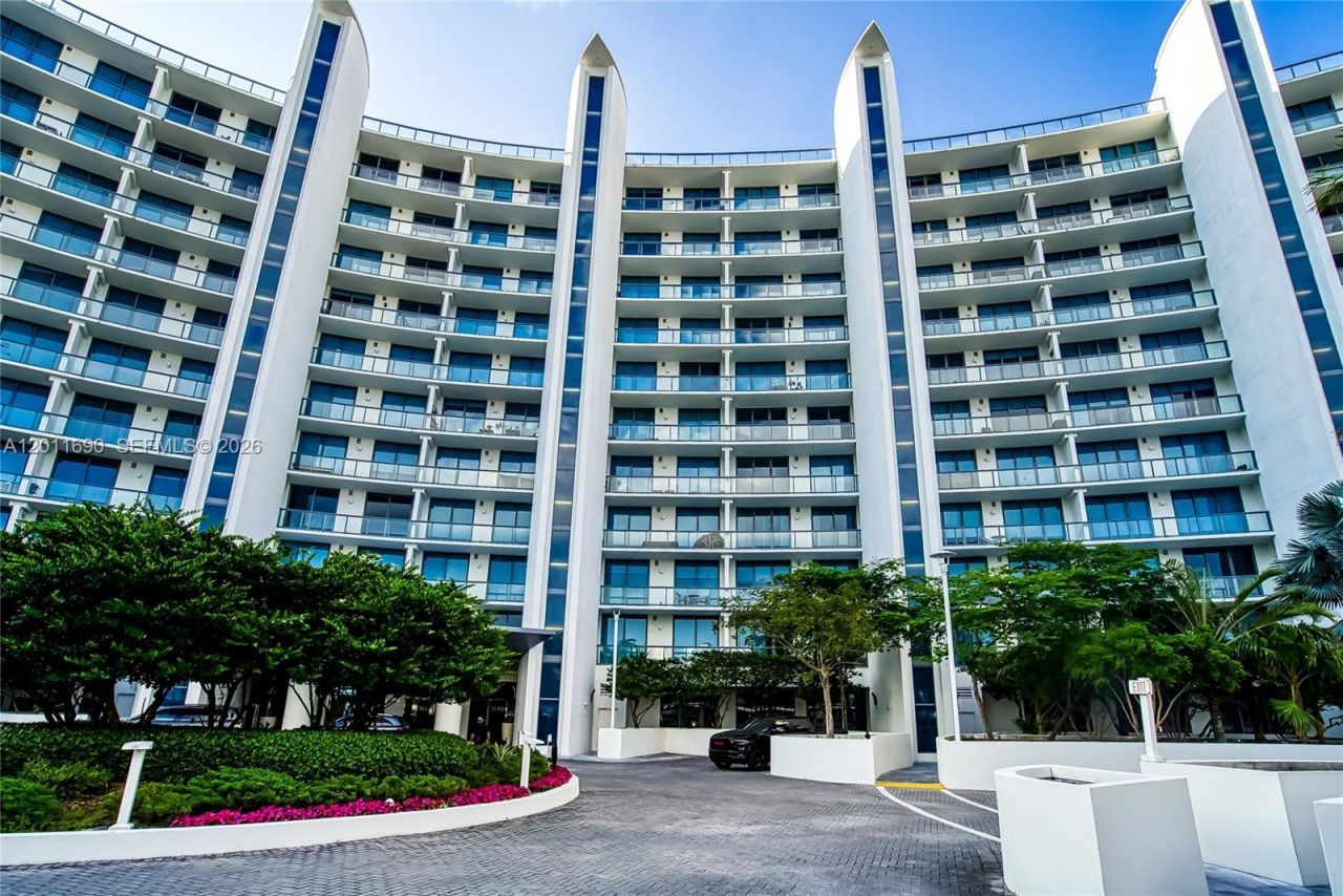 3300 NE 188th St , Unit 216, Aventura, FL 33180 Photo