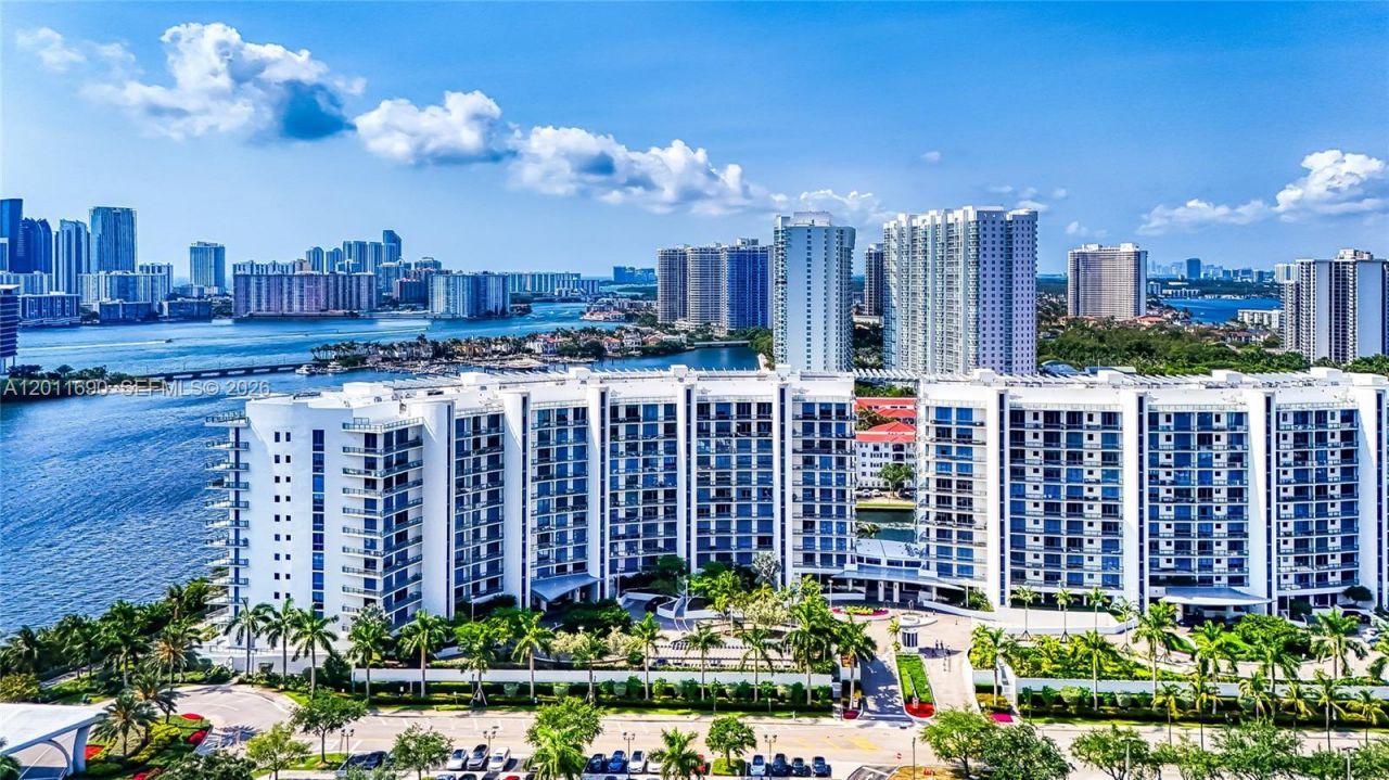 3300 NE 188th St , Unit 216, Aventura, FL 33180 Photo