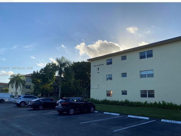 150 SW 134th Way , Unit 314R, Pembroke Pines, FL 33027