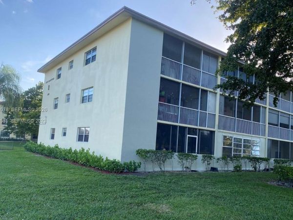 150 SW 134th Way, Unit 314R, Pembroke Pines, FL 33027