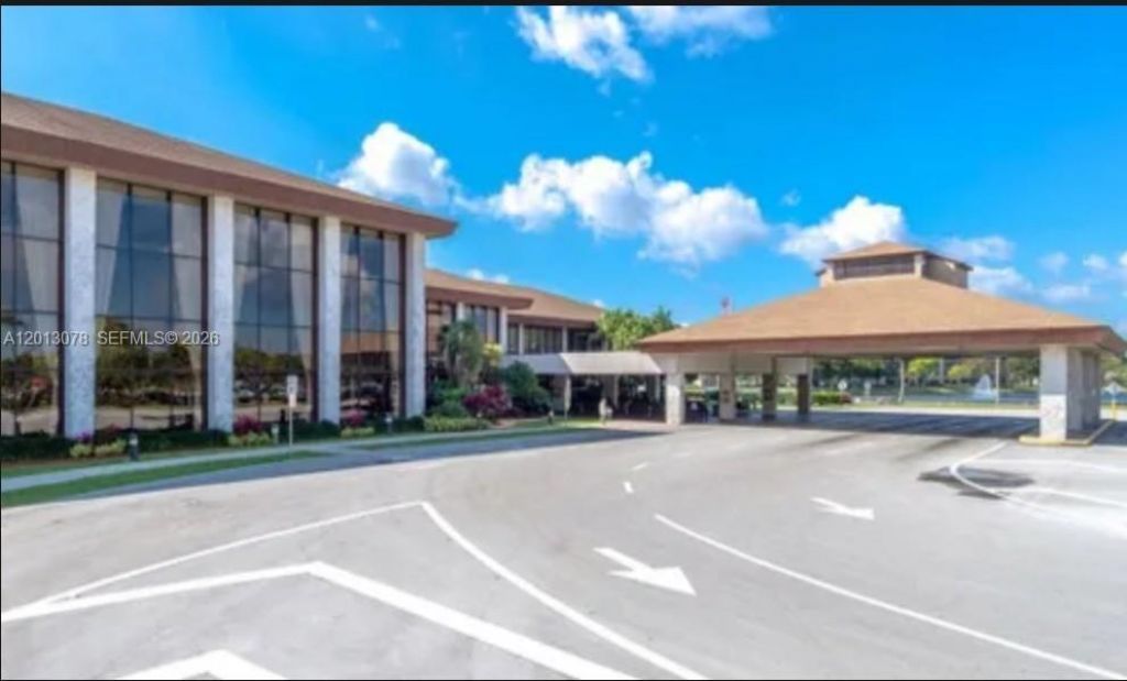 150 SW 134th Way , Unit 314R, Pembroke Pines, FL 33027 Photo