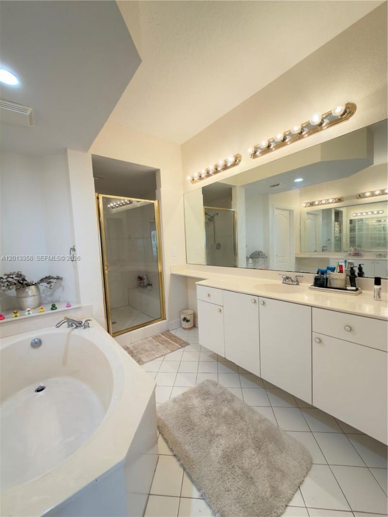 10720 NW 66th St , Unit 510, Doral, FL 33178 Photo