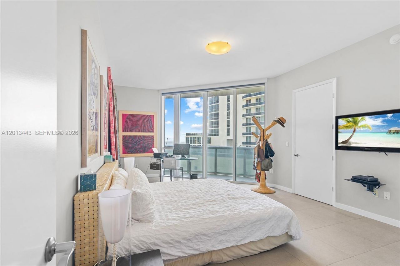 16001 Collins Ave, Unit 506, Sunny Isles Beach, FL 33160 Photo
