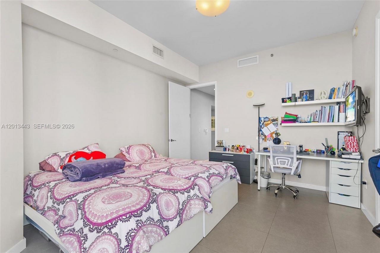 16001 Collins Ave, Unit 506, Sunny Isles Beach, FL 33160 Photo