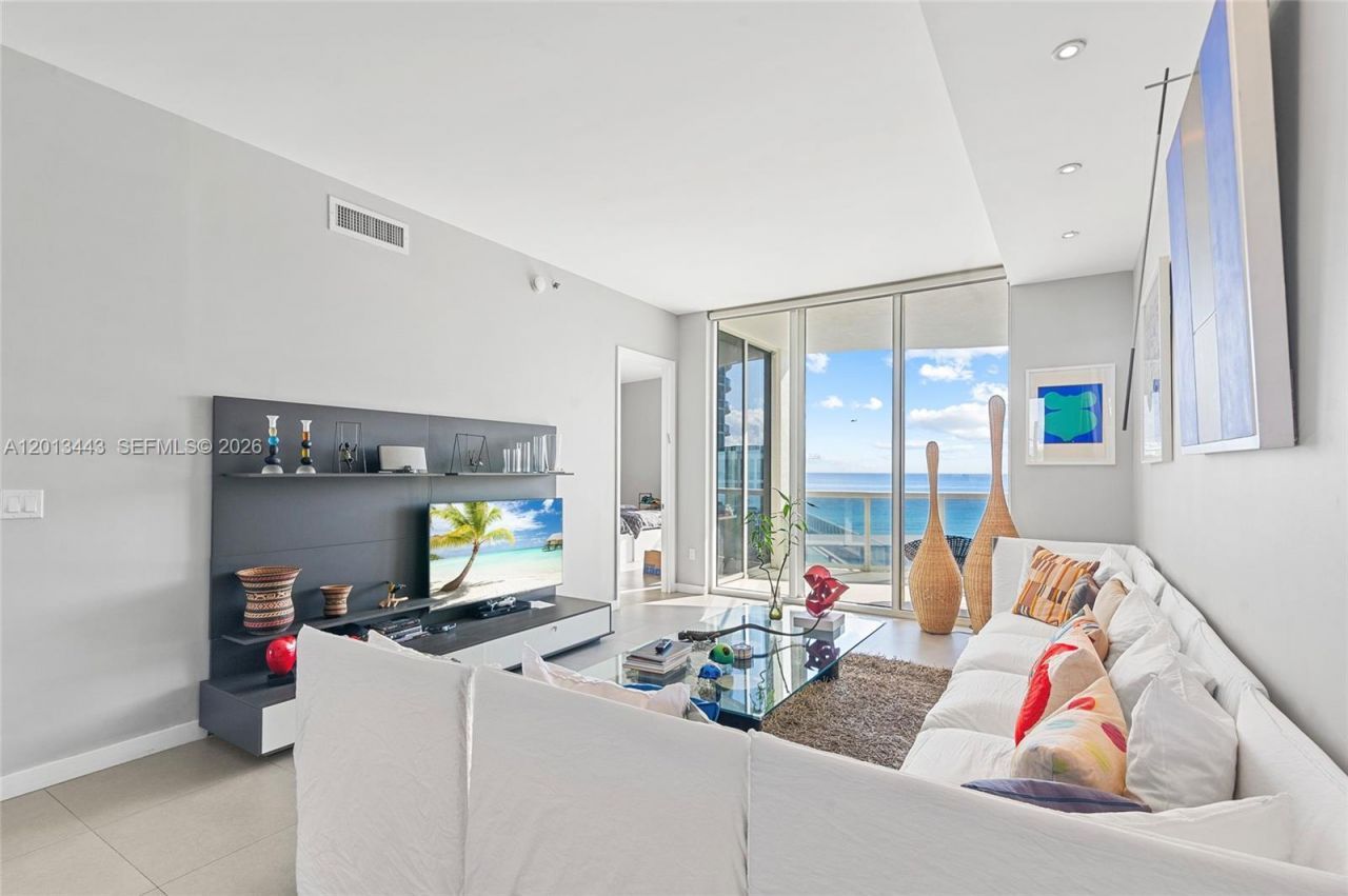 16001 Collins Ave, Unit 506, Sunny Isles Beach, FL 33160 Photo