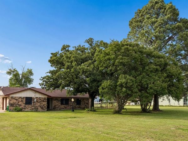 210 Lanier Road, Combine, TX 75159