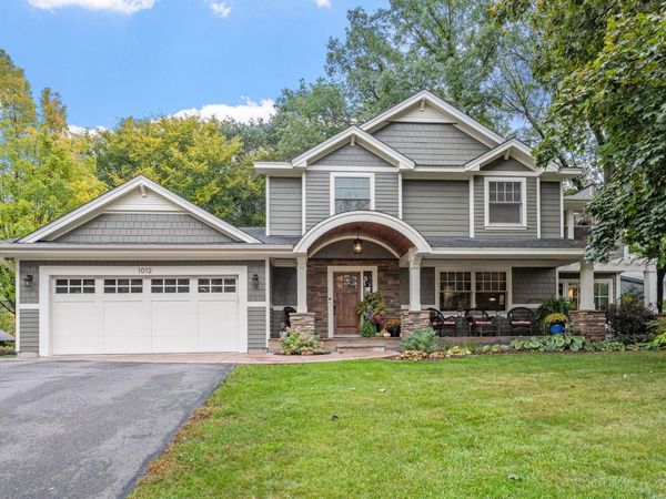 1012 Kaymar Lane, Burnsville, MN 55306