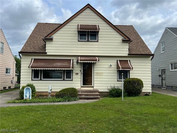 19313 Longview Avenue , Maple Heights, OH 44137