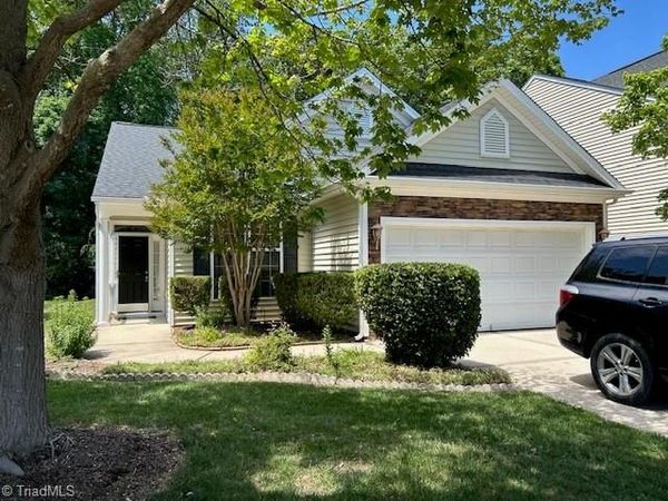 7807 Braefield Drive , Raleigh, NC 27616