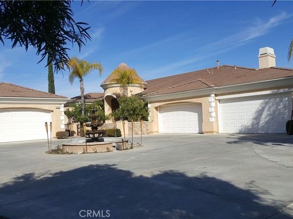4007 Suzie Circle, Corona, CA 92881