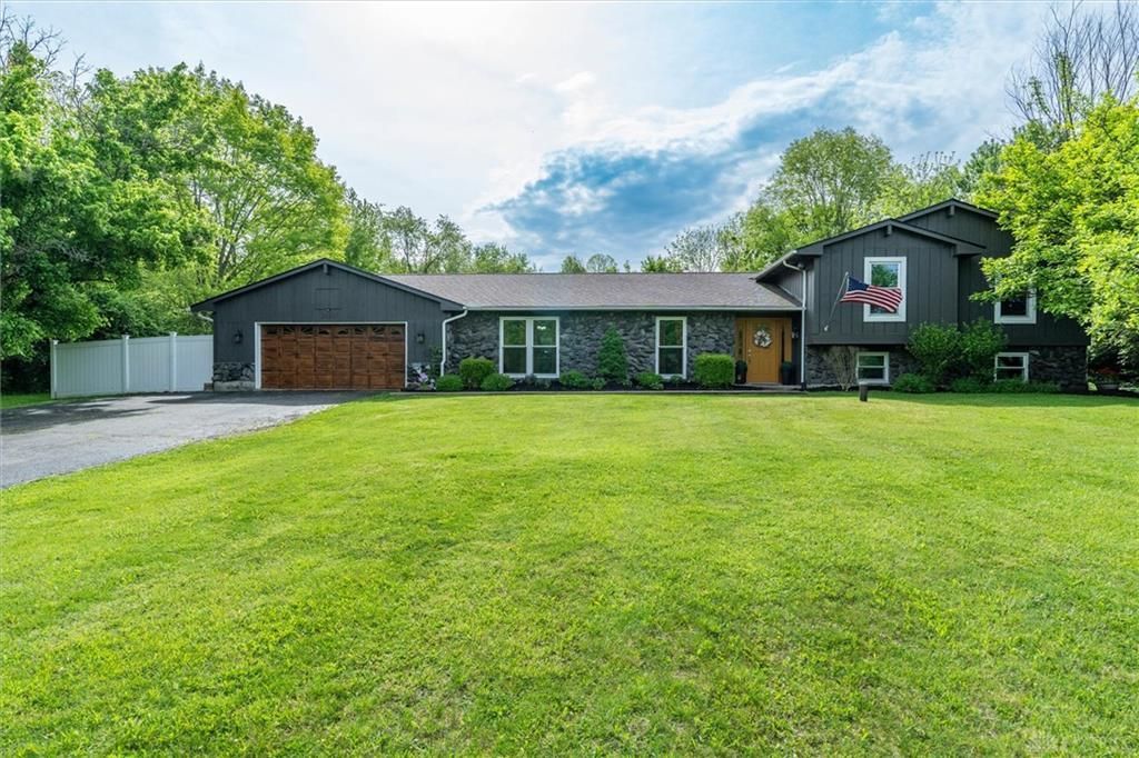 2165 Stewart Road, Sugarcreek Township, OH 45385 Main Photo