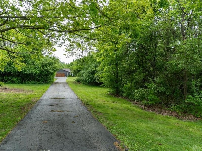 2165 Stewart Road, Sugarcreek Township, OH 45385 Photo 56