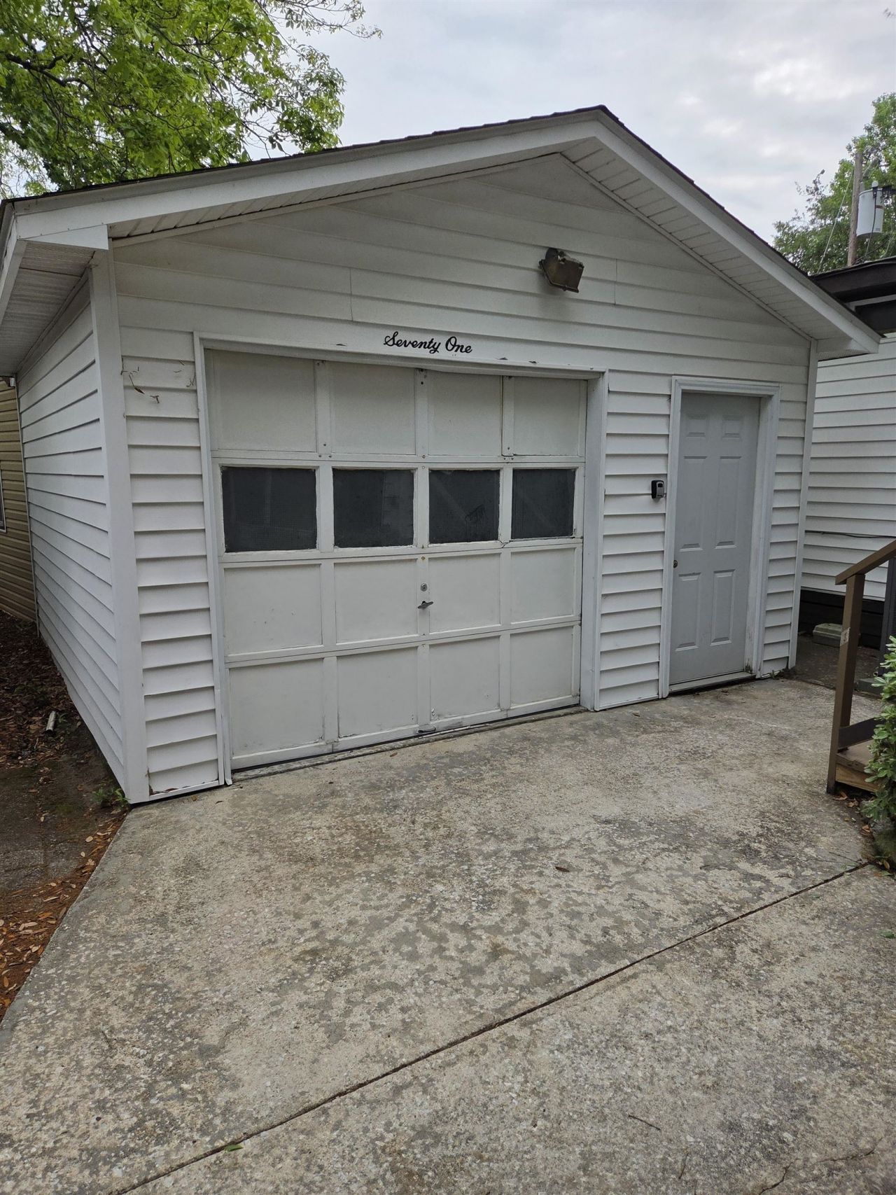 6001 South Kings Hwy. Photo 10
