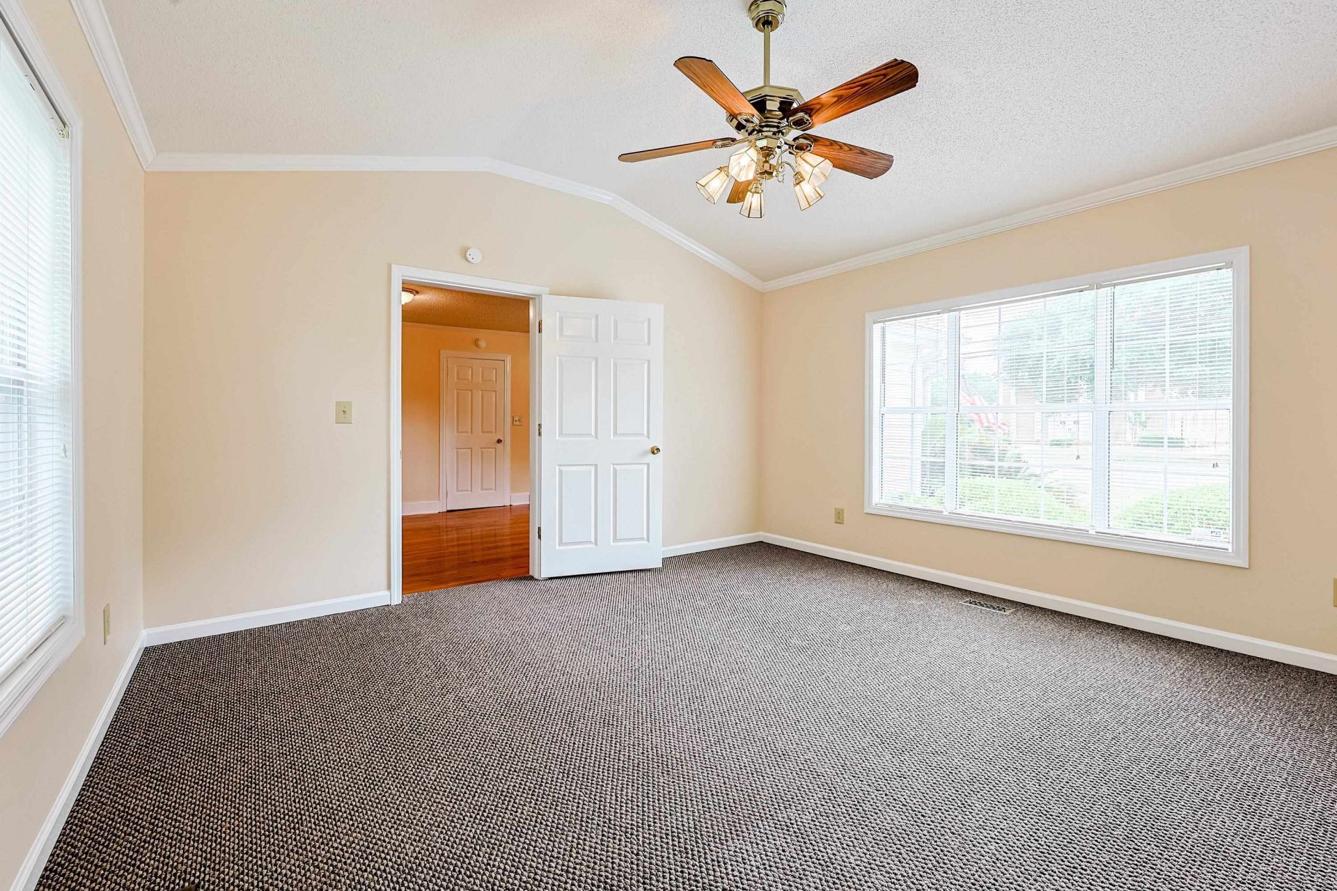 2220 S Island Rd. Photo 24