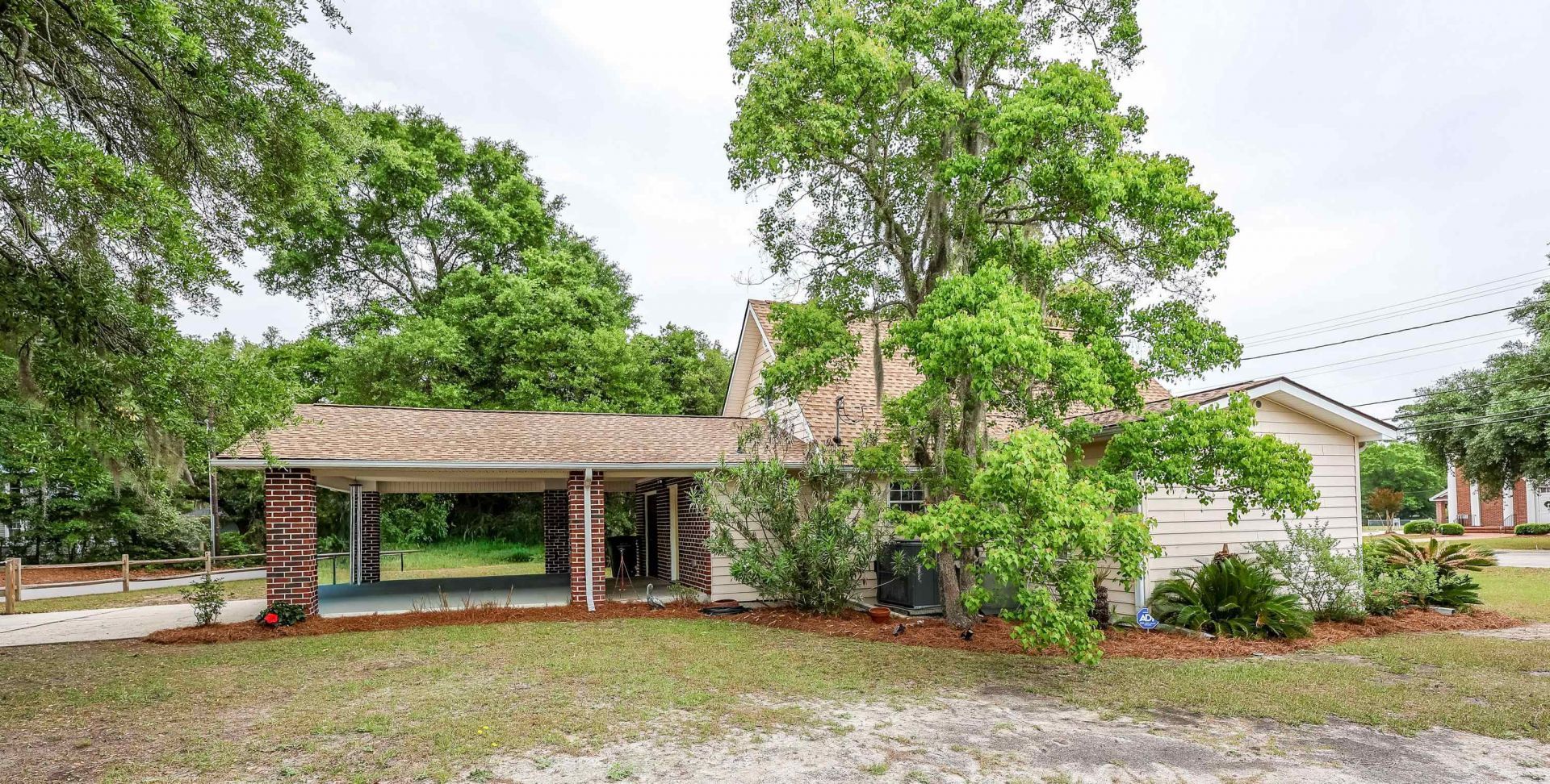 2220 S Island Rd. Photo 36
