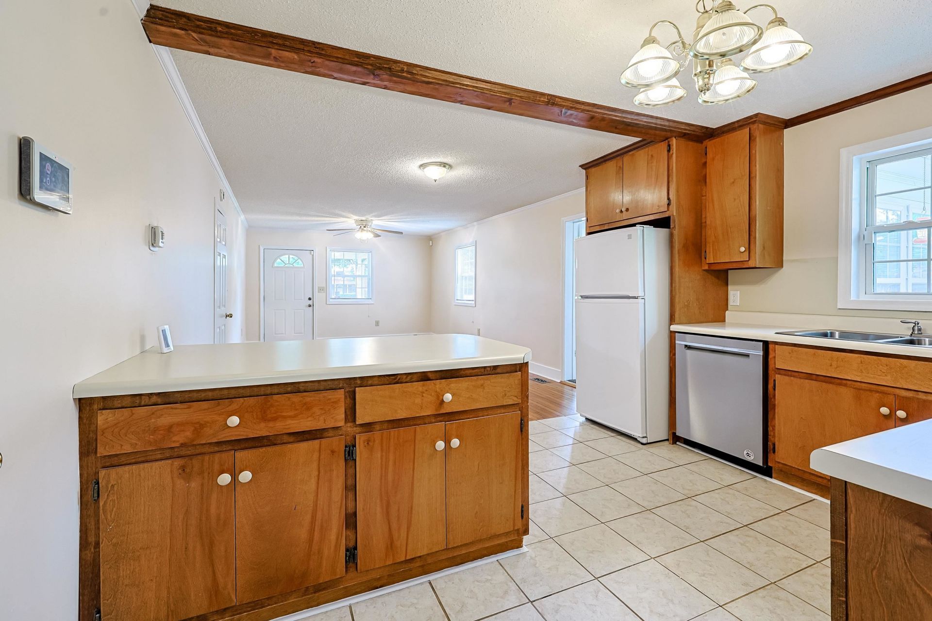 2220 S Island Rd. Photo 9