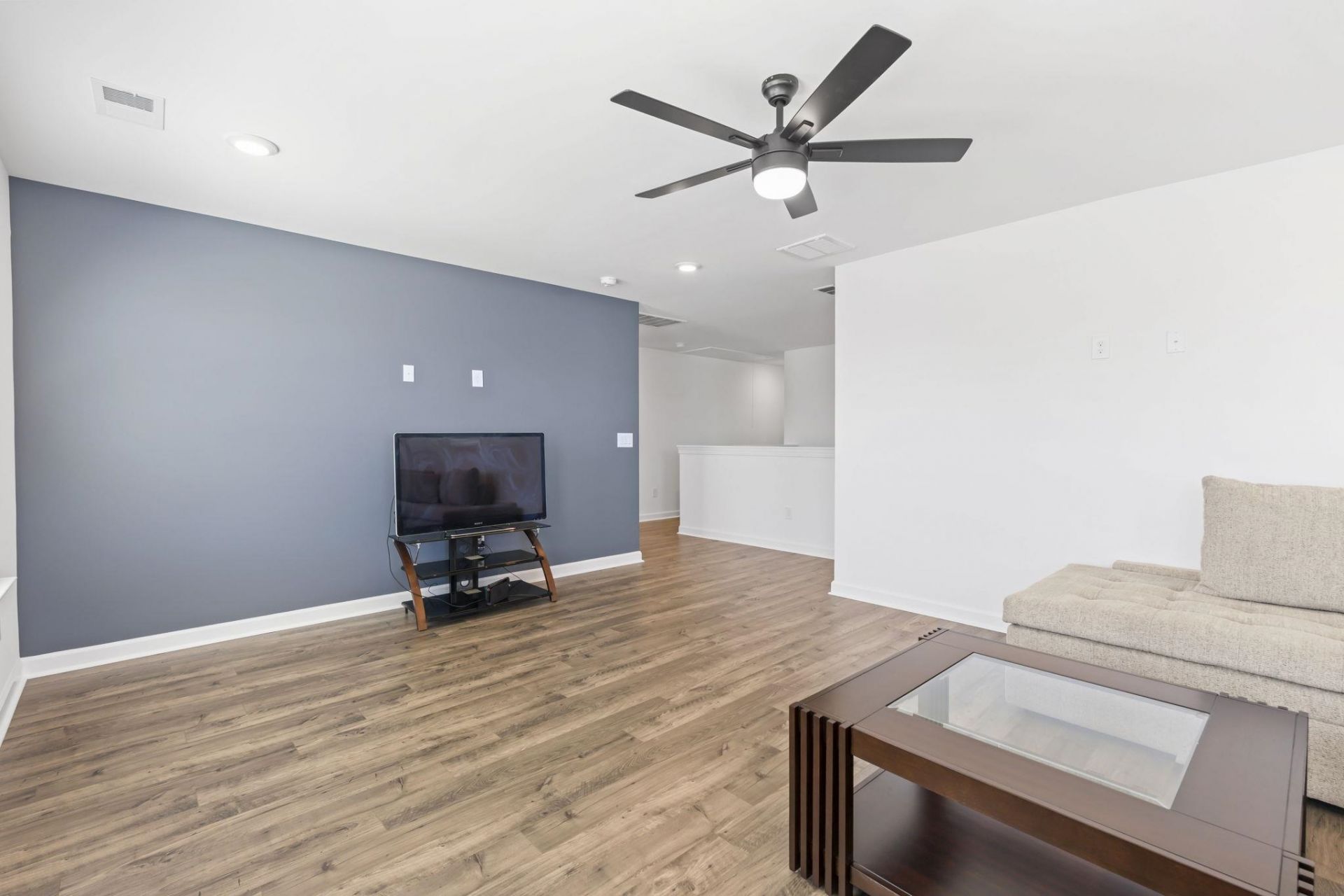 715 Upton Way Photo 21