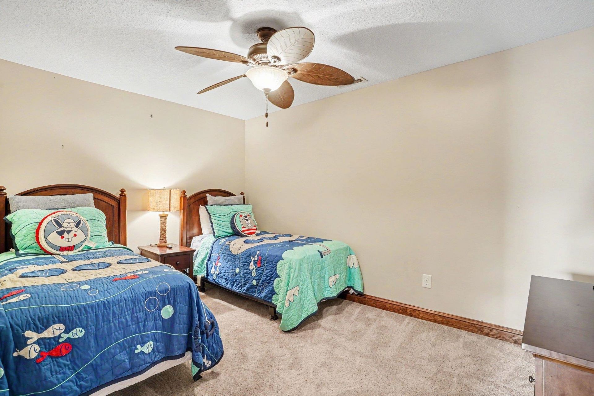 605 Sea Island Way  Photo 30