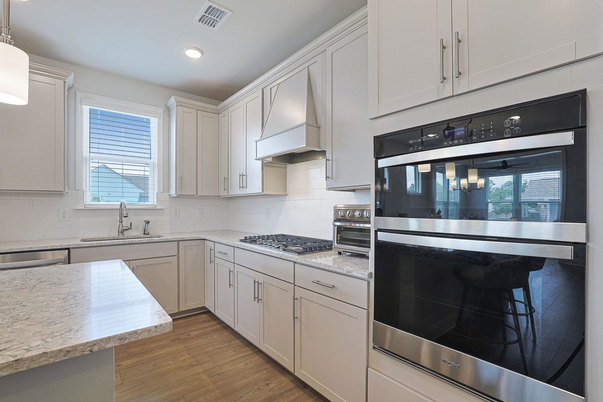 1502 Saw Palmetto St. Photo 8