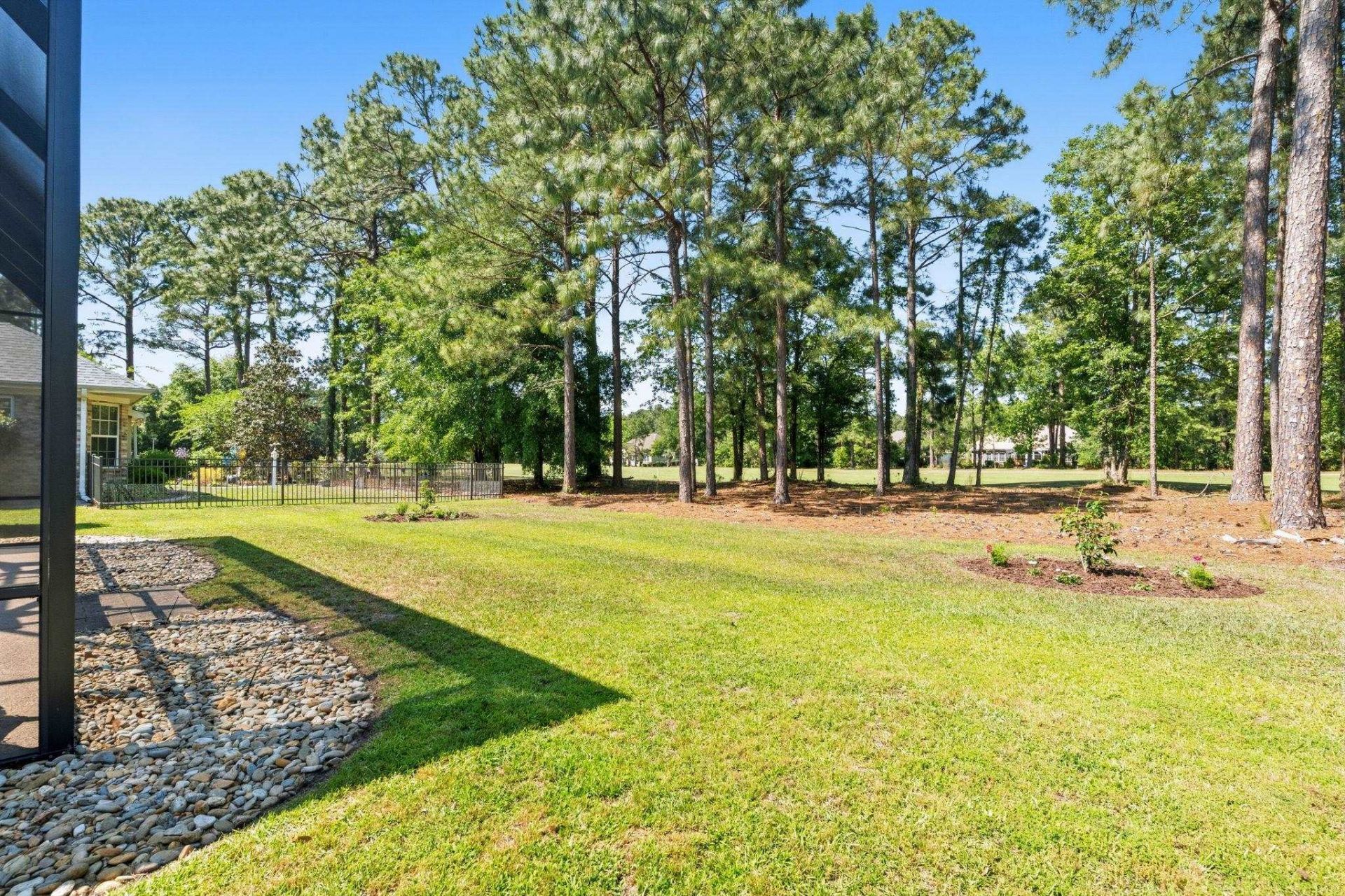 4249 Congressional Dr.  Photo 32