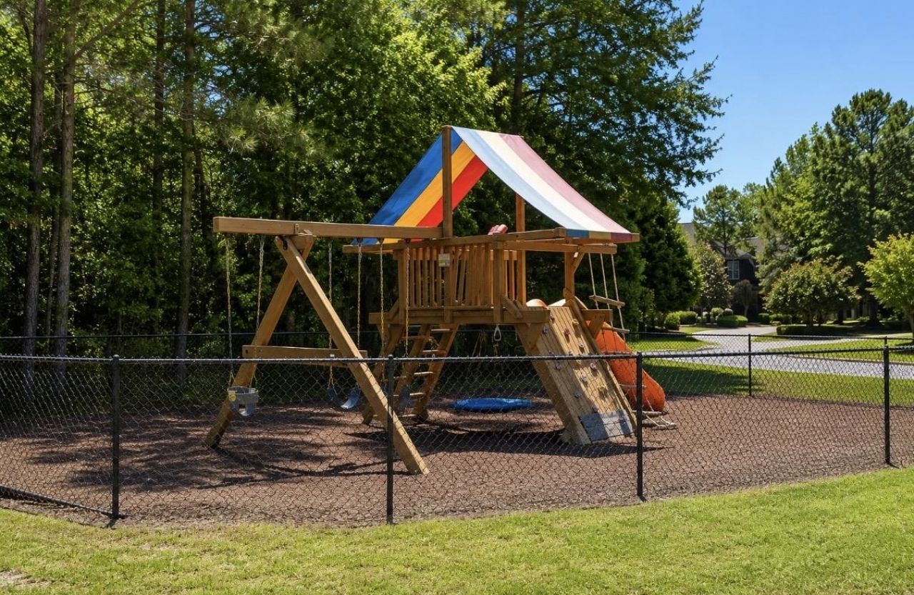 4249 Congressional Dr.  Photo 48