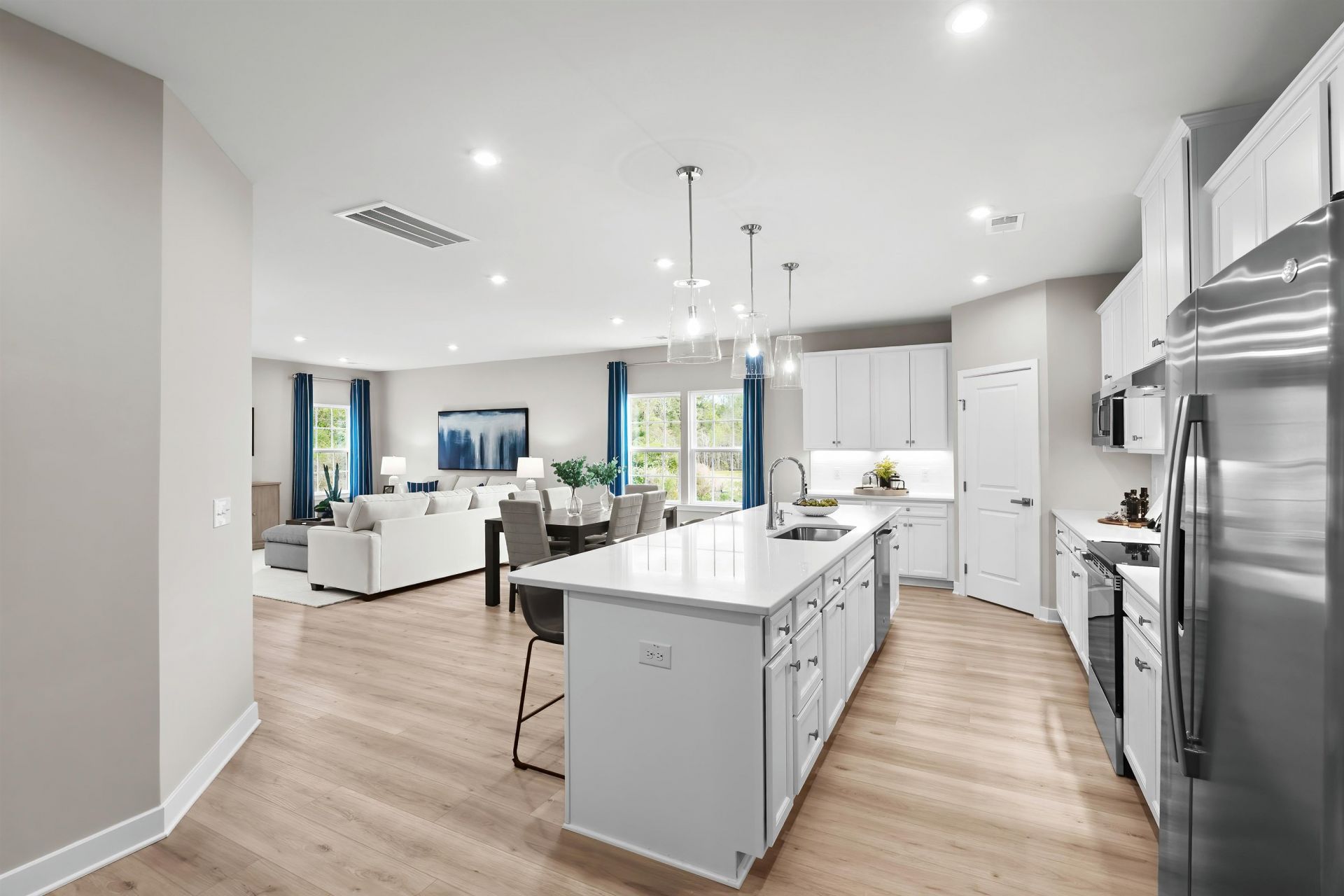177 Copper Pointe Loop Photo 5