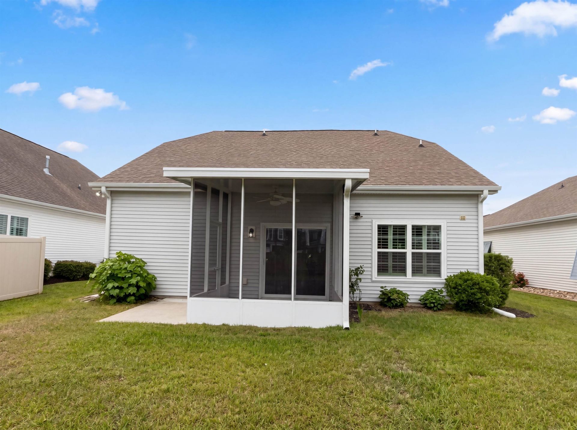 934 Witherbee Way Photo 10