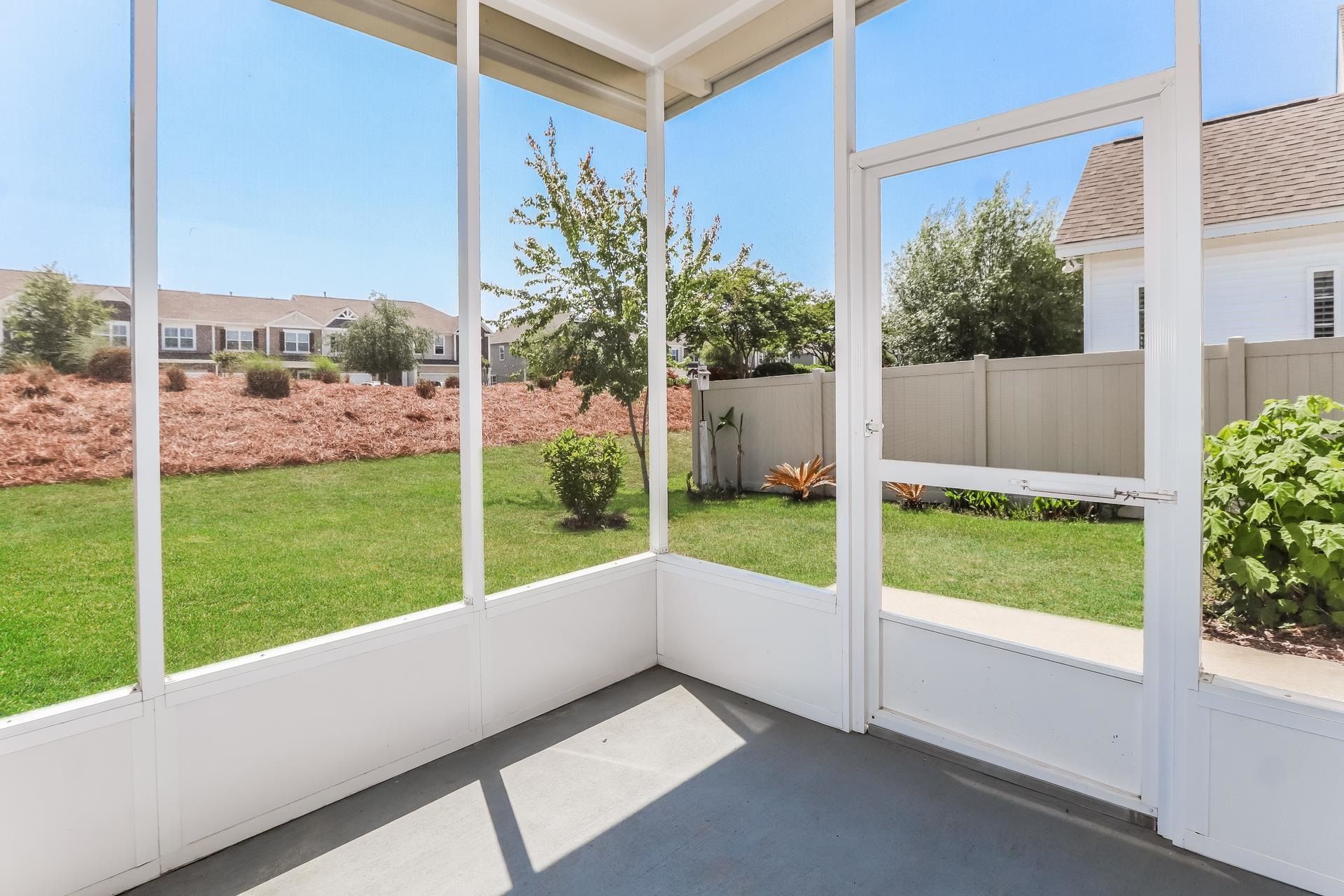 934 Witherbee Way Photo 16
