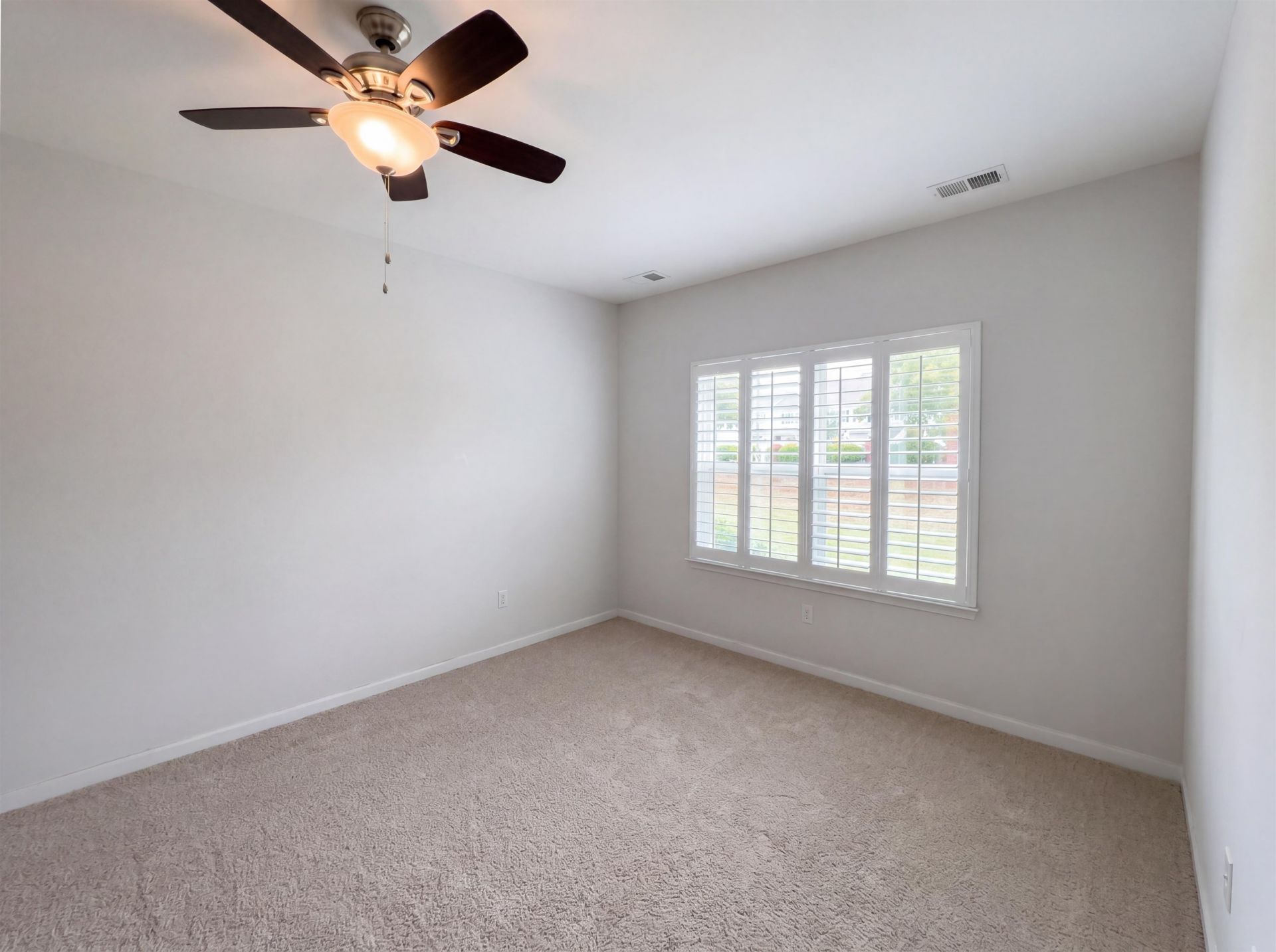 934 Witherbee Way Photo 19