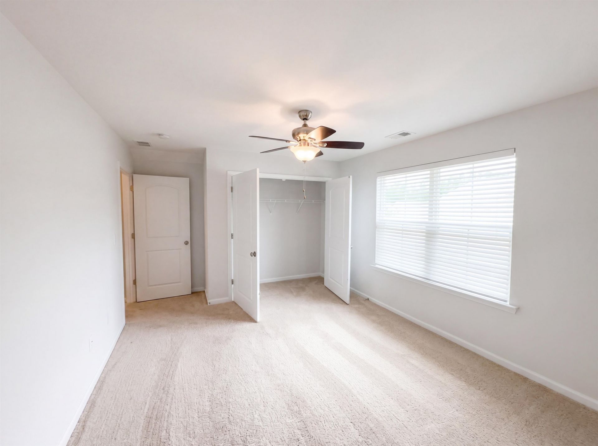 934 Witherbee Way Photo 24
