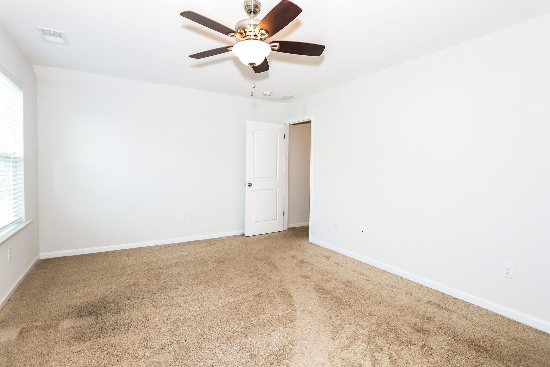 934 Witherbee Way Photo 37