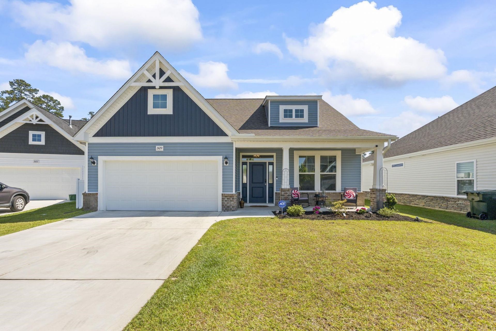 2429 Campton Loop Photo 2
