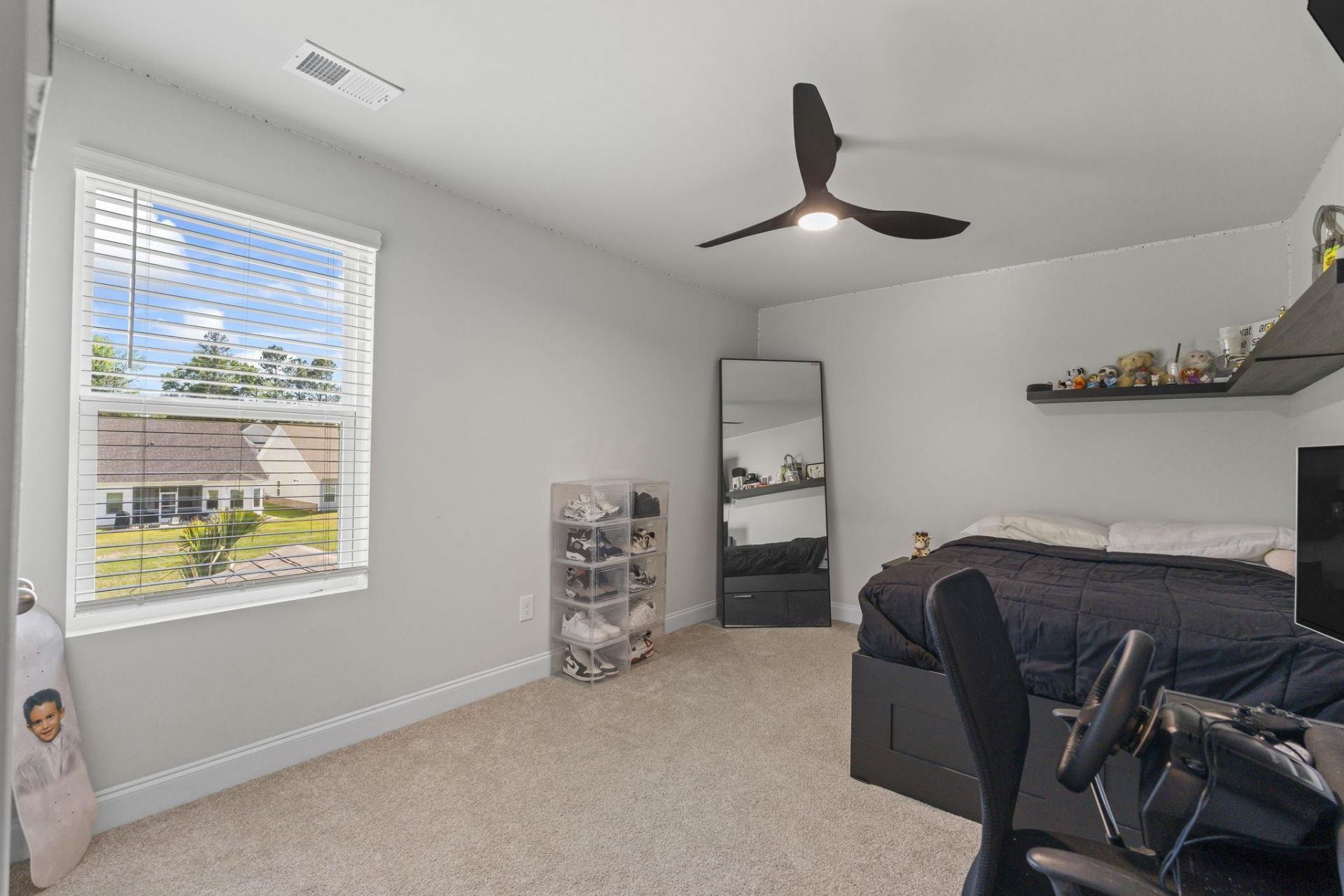 2429 Campton Loop Photo 31
