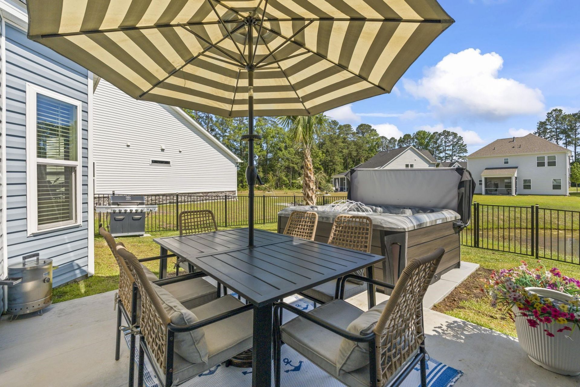 2429 Campton Loop Photo 39