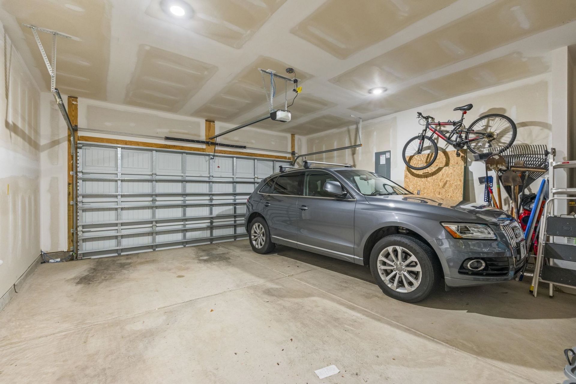2429 Campton Loop Photo 45