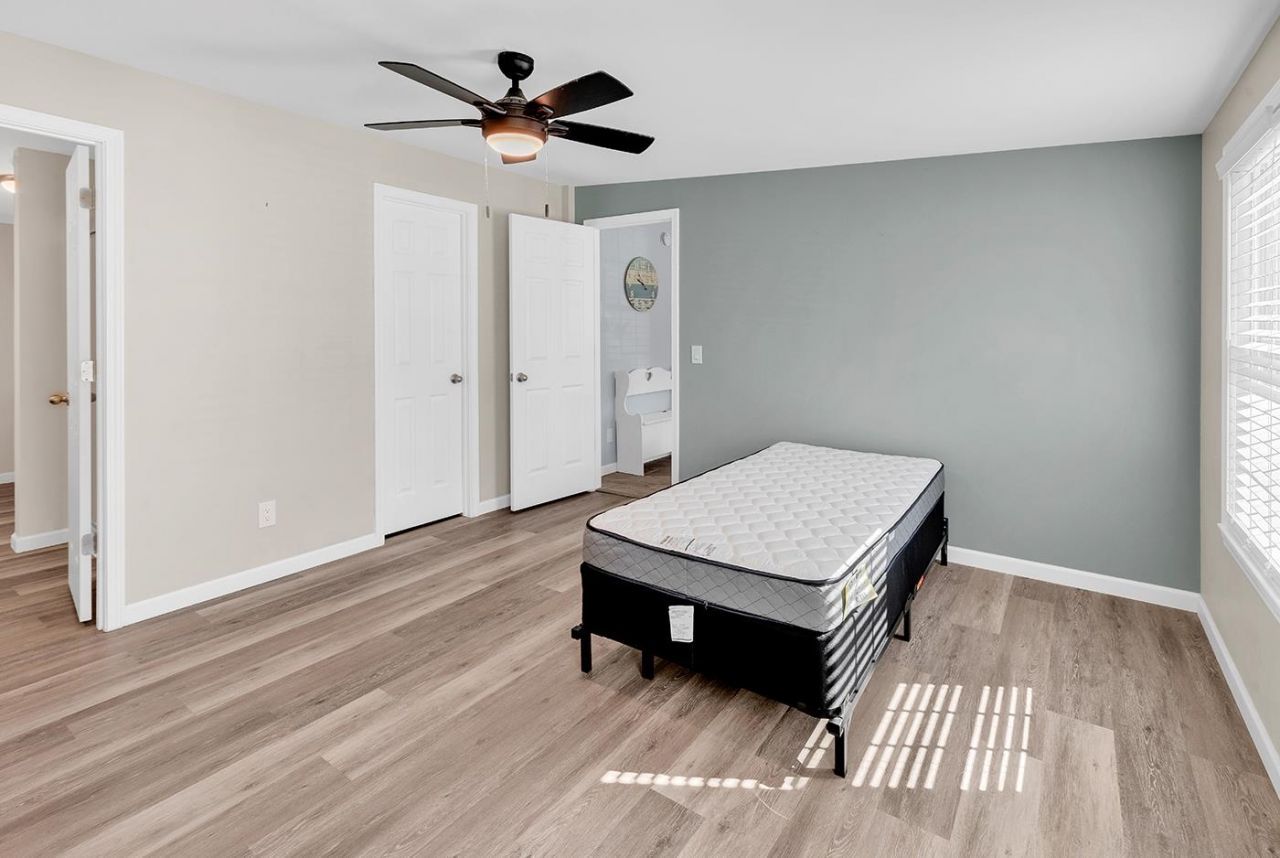 8081 Youngwood Turn  Photo 10