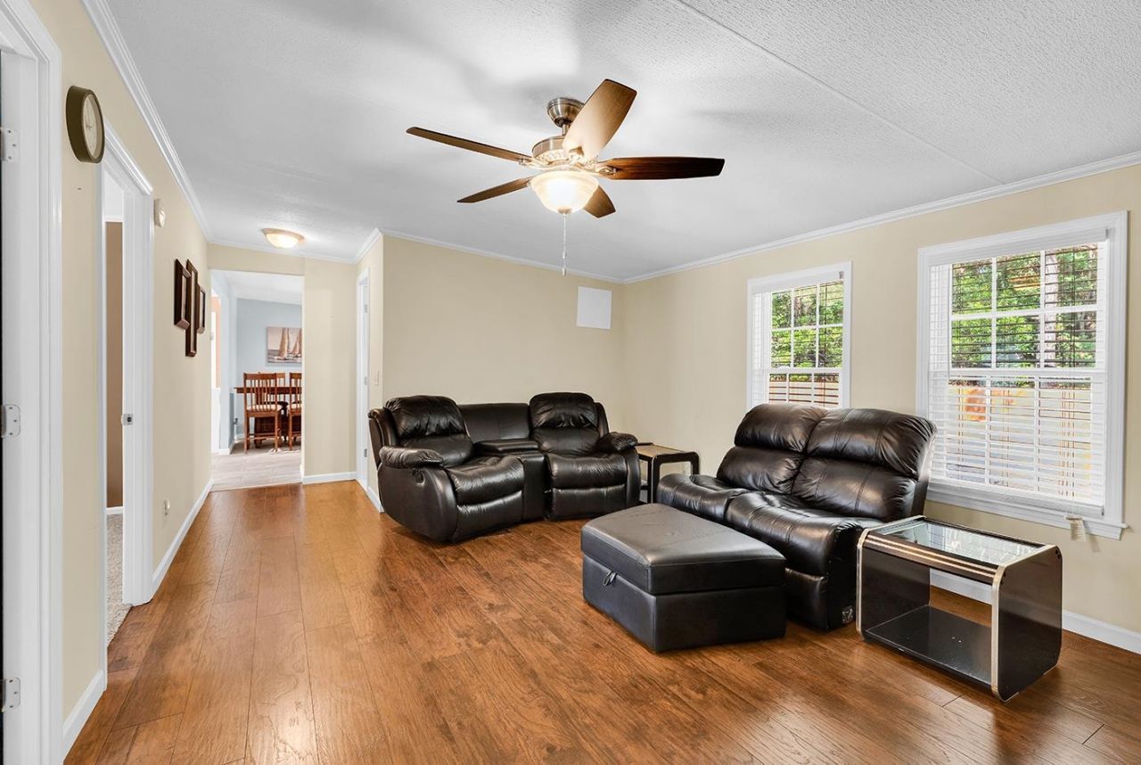 8081 Youngwood Turn  Photo 15