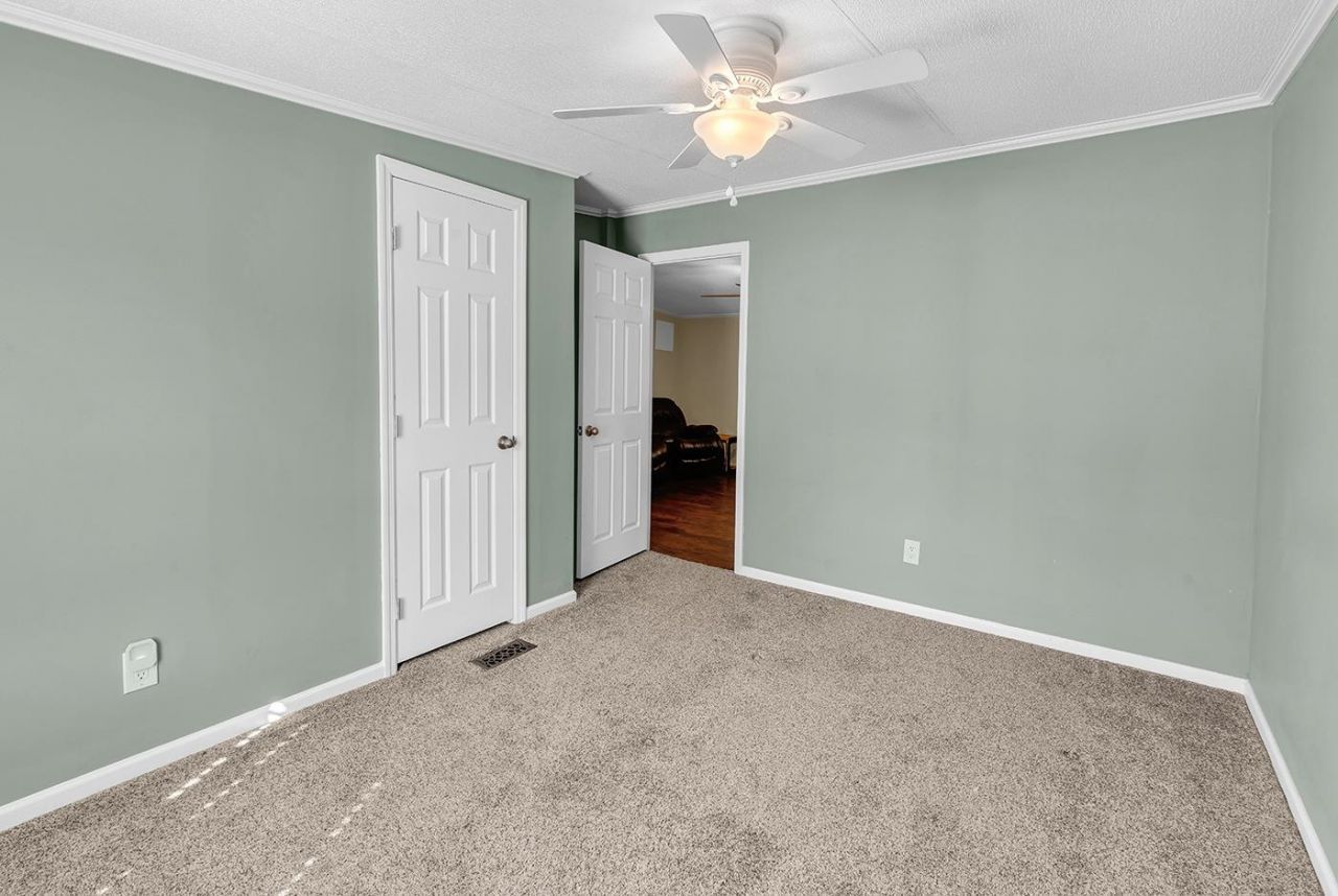 8081 Youngwood Turn  Photo 18