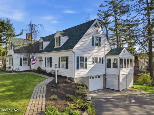 297 E Shore Drive , Lake Ariel, PA 18436