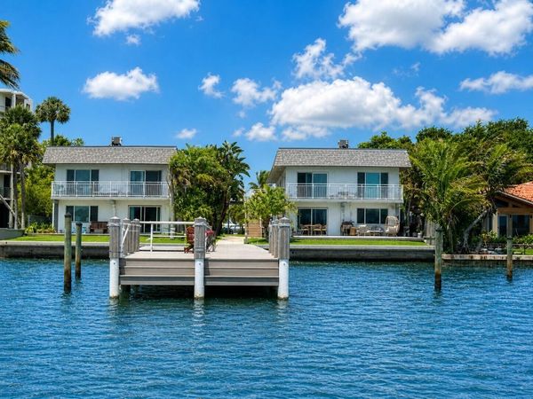 1100 S Lake Drive, Unit 9, Lantana, FL 33462