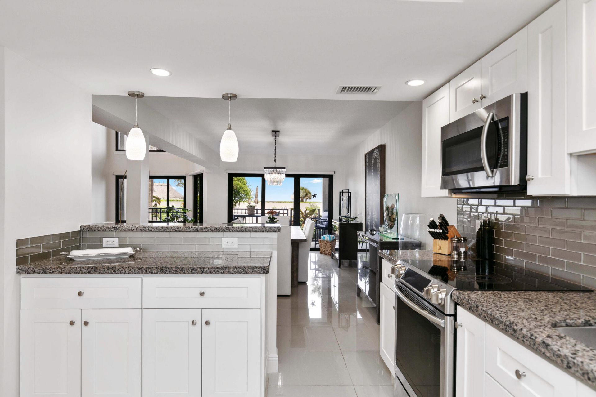665 SE 21st Avenue, Unit 104, Deerfield Beach, FL 33441 Photo