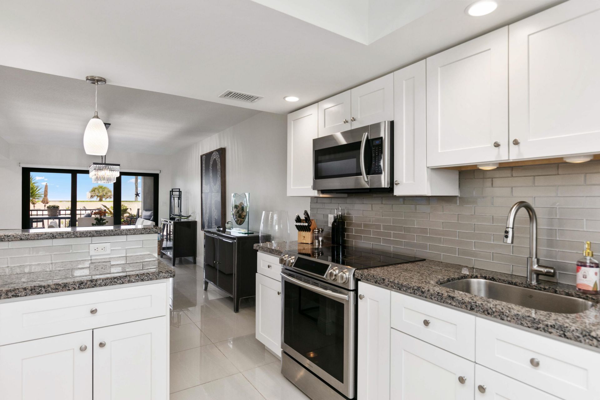 665 SE 21st Avenue, Unit 104, Deerfield Beach, FL 33441 Photo