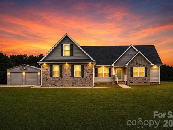 879 Doggett Road , Forest City, NC 28043