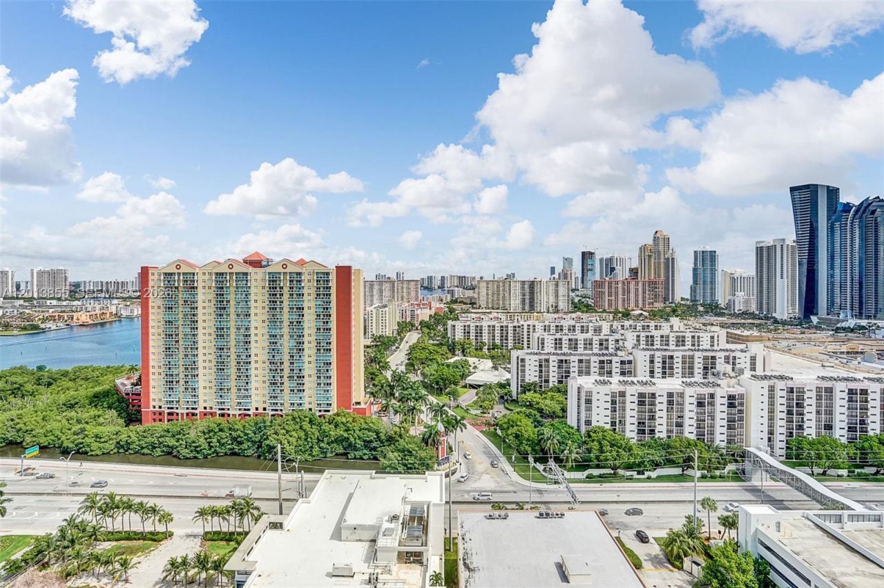 330 Sunny Isles Blvd , Unit 5-2205, Sunny Isles Beach, FL 33160 Photo